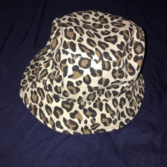pineapple bucket hat forever 21